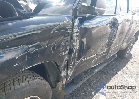 2016 Toyota Tundra Sr5 4.6L V8 z USA, uszkodzony, nr VIN 5TFRM5F11GX099602